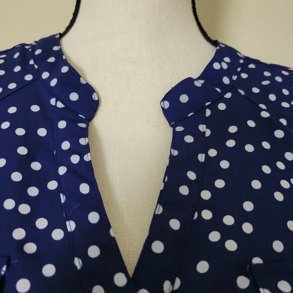 Notations L Tunic Top 3/4 Roll Tab Sleeve Stand Up V-Neck Polka Dot bBouse - Picture 3 of 15